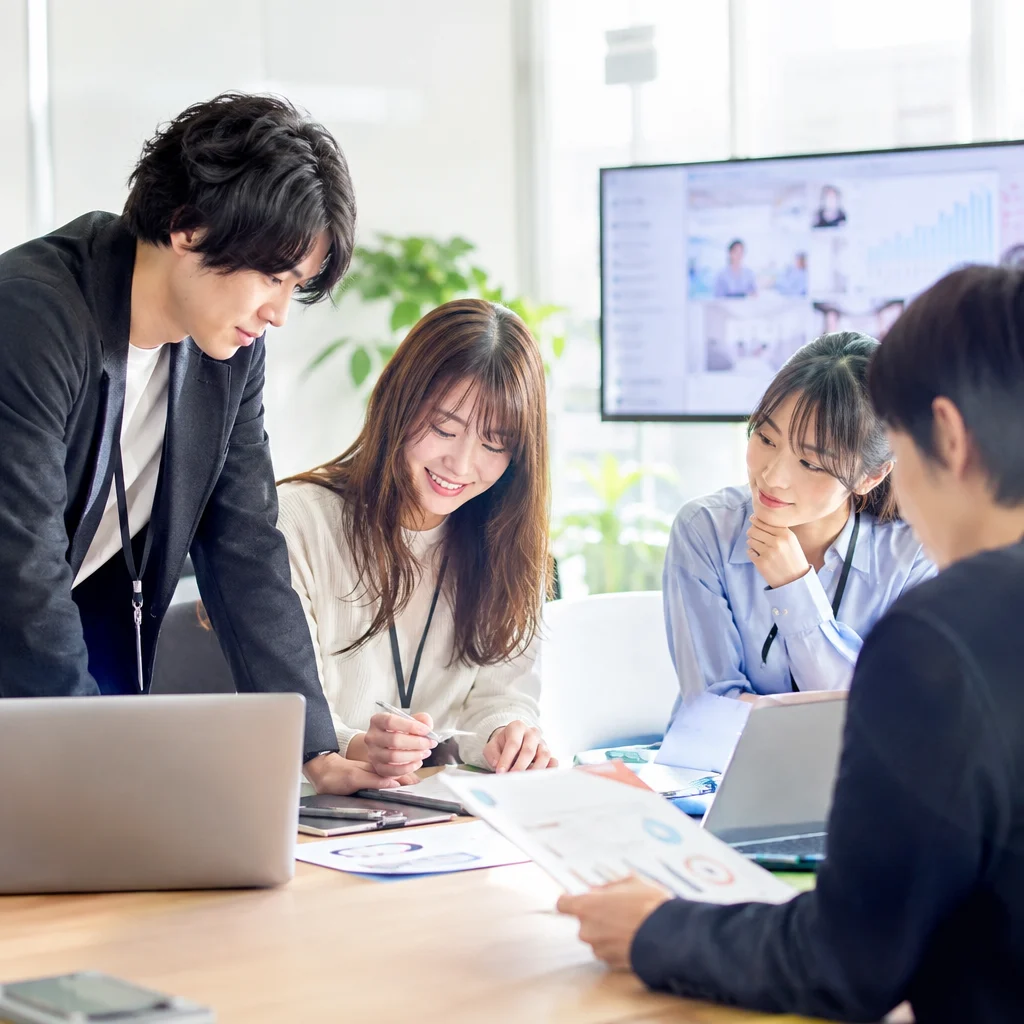 ライバー事務所は儲かる?収益の仕組みと条件|ライバー事務所|banri